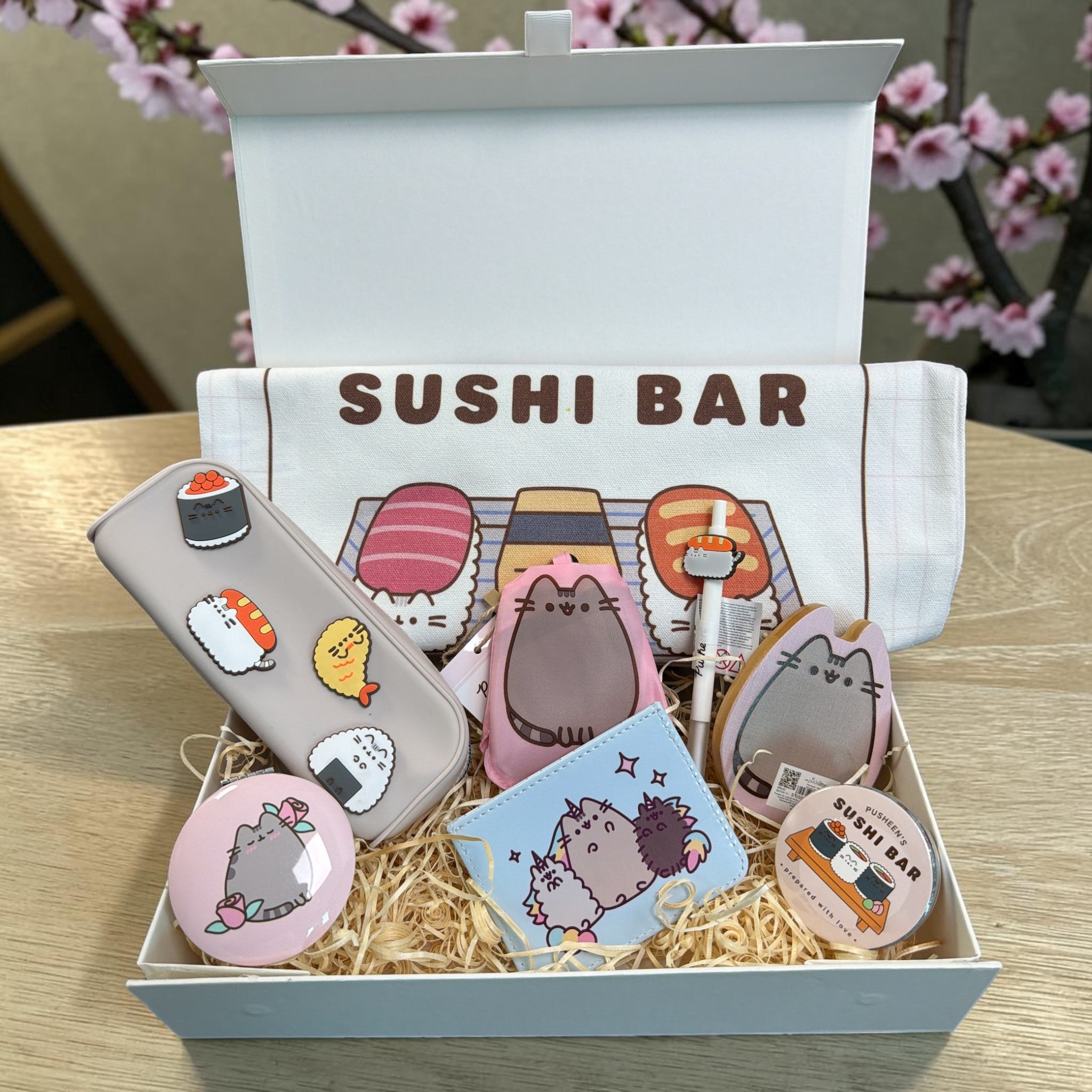 Pusheen Cat Gift Hamper: Bento & Sushi Club Set