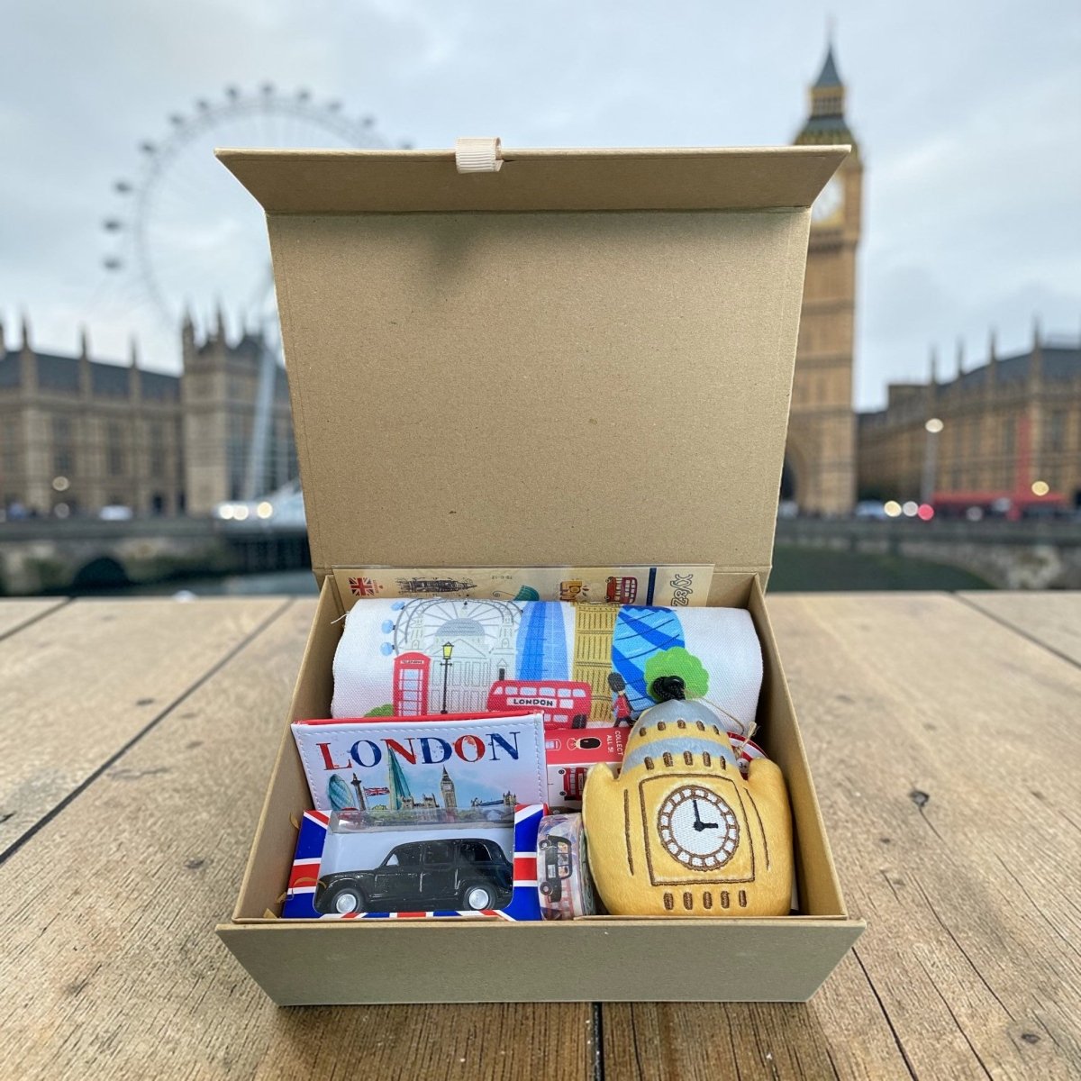 London Souvenir Gift Box for Kids – Big Ben Plush, Tote Bag, Landmarks - PartyErasers
