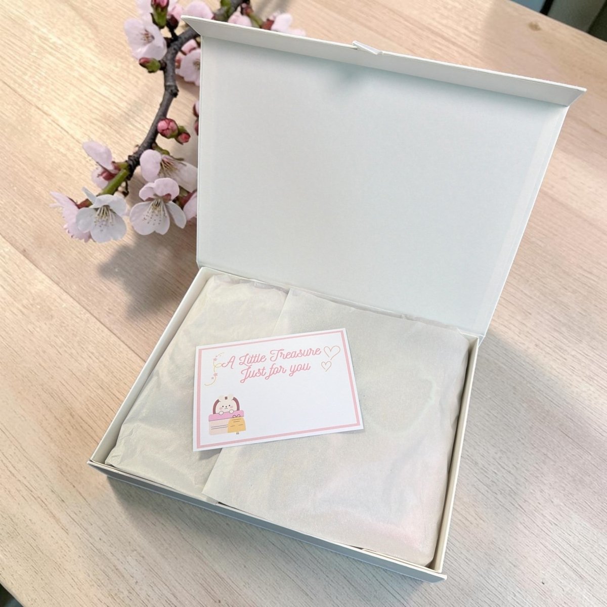 Pusheen Cat Gift Hamper: Manicure Set - PartyErasers